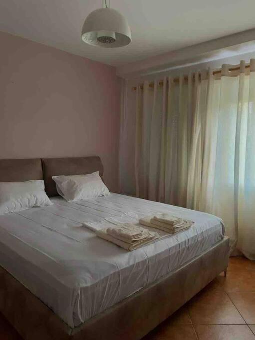 Apartment In Skanderbeg Square - Tirana Center 1 Екстериор снимка