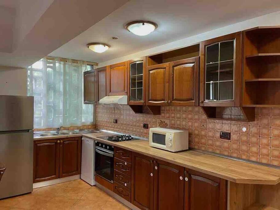 Apartment In Skanderbeg Square - Tirana Center 1 Екстериор снимка