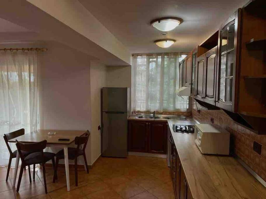 Apartment In Skanderbeg Square - Tirana Center 1 Екстериор снимка
