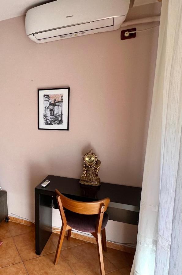 Apartment In Skanderbeg Square - Tirana Center 1 Екстериор снимка